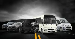 Private Umrah Taxi vs Group Transportation